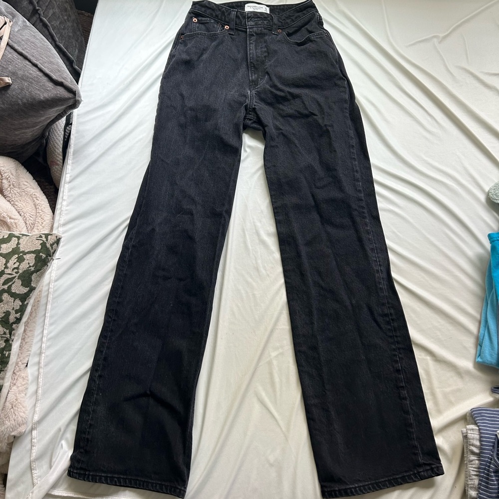 Abercrombie & Fitch Black 90s High Rise Relaxed Jeans Curve Love Jeans
